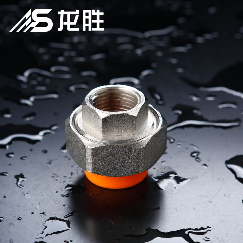 皮爾特水管多少錢一根？這2個價格差距也忒大了吧？